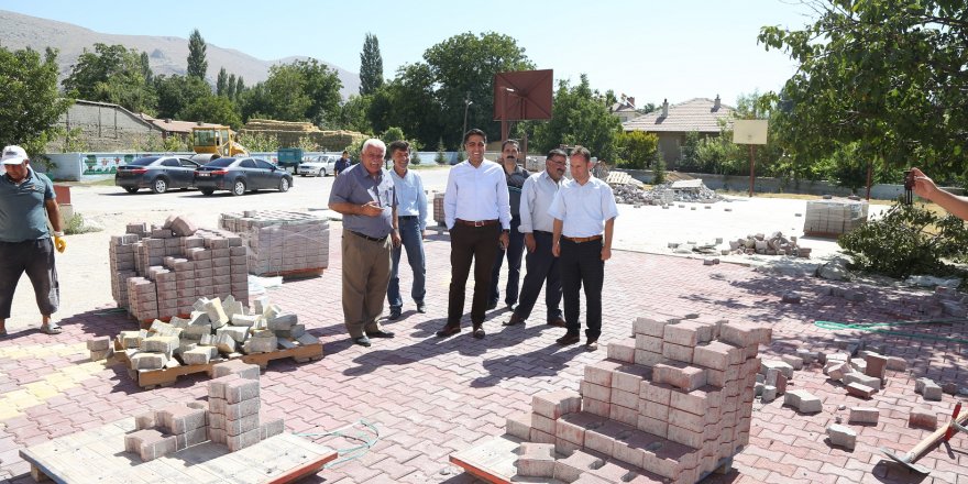 Halkapınar'da kilitli taş çalışması