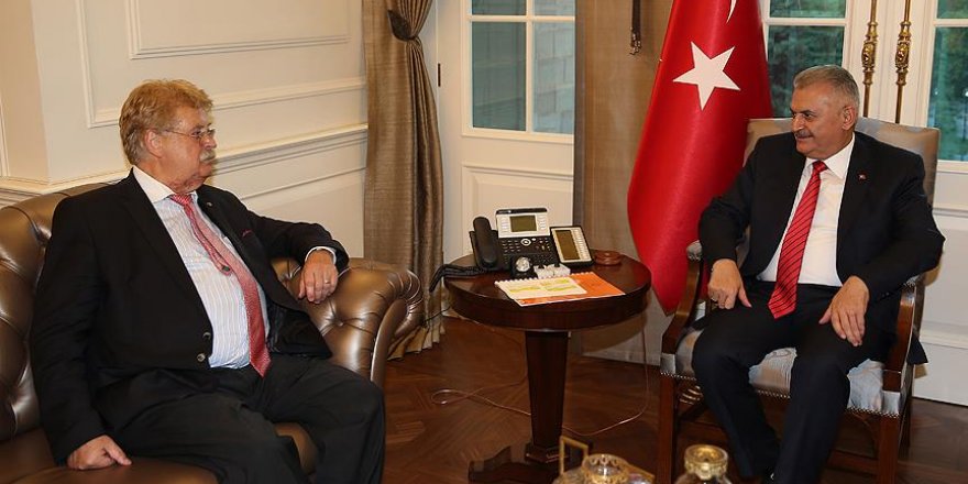 "Suriyeli göçmenler konusunda AB'den de aynı hassasiyeti bekliyoruz"