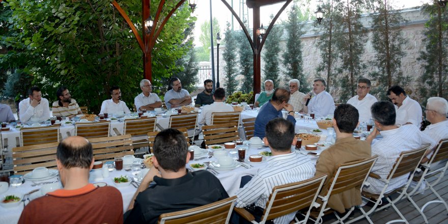 "Ortak duyguda birleşeceğimiz yeni bir dönem yaşıyoruz"
