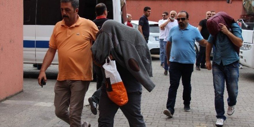 Karabük’te 28 emniyet mensubu adliyeye sevk edildi