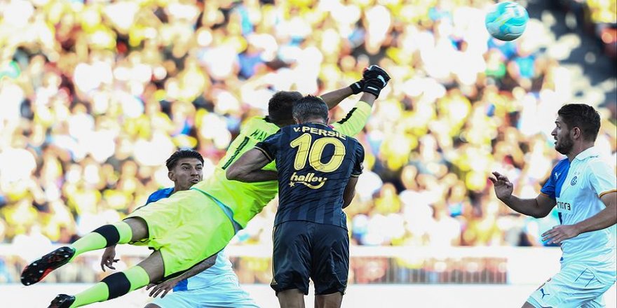 Fenerbahçe UEFA Avrupa Ligi'nde gruplara yükseldi