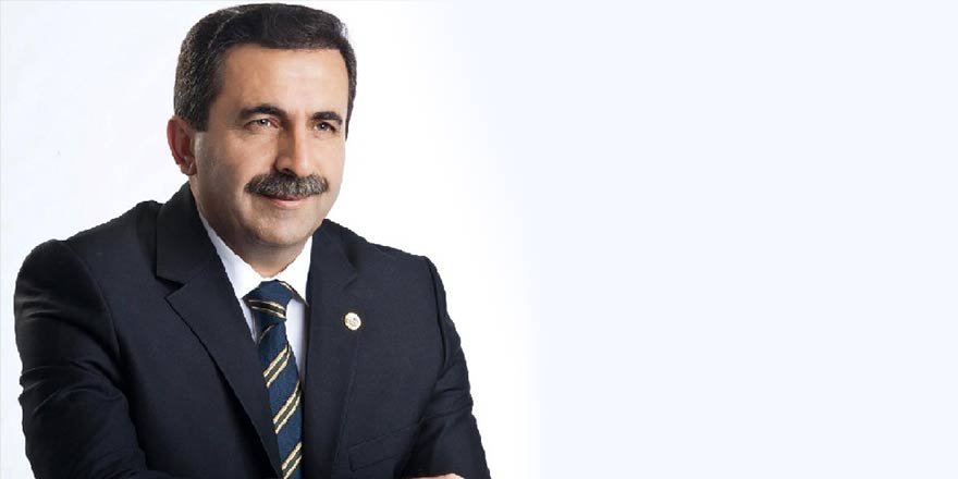 AK Parti'de 4 belediye başkanı ihraç edildi