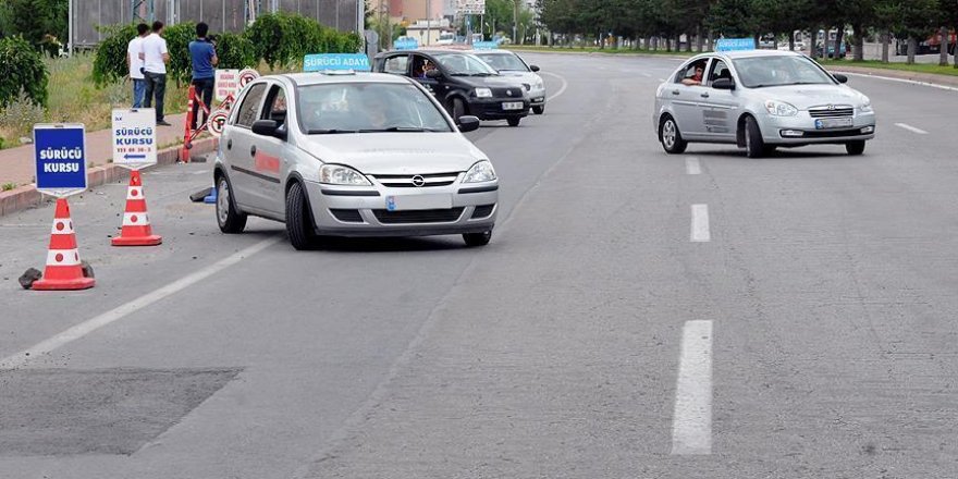 Ehliyet sınavı yarın yapılacak