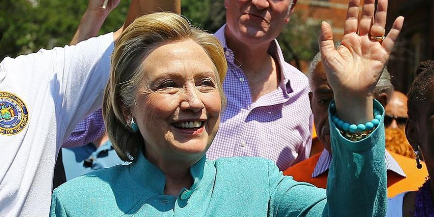 ABD'de gençlerin çoğunluğu Clinton'u destekliyor