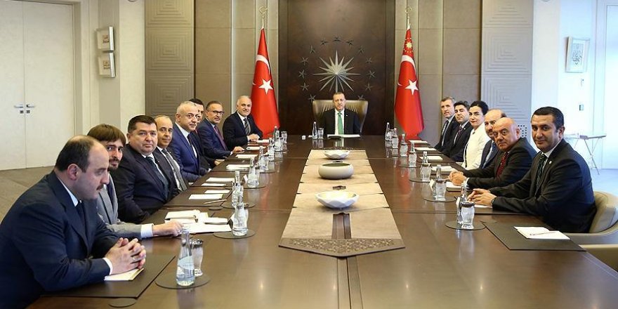 Cumhurbaşkanı Erdoğan kurban vekaletlerini Kızılay'a verdi