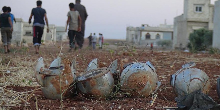 İdlib'te yerleşim yerine misket bombalı saldırı