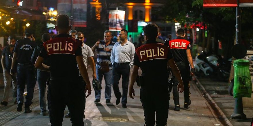 FETÖ'den 10 üniversite personeli tutuklandı