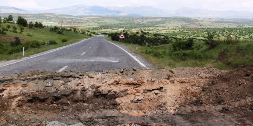 Hendeklerin altından da onlar çıktı!