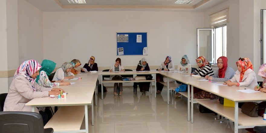 Öğretmen adayları KOMEK’ler için ter döktü