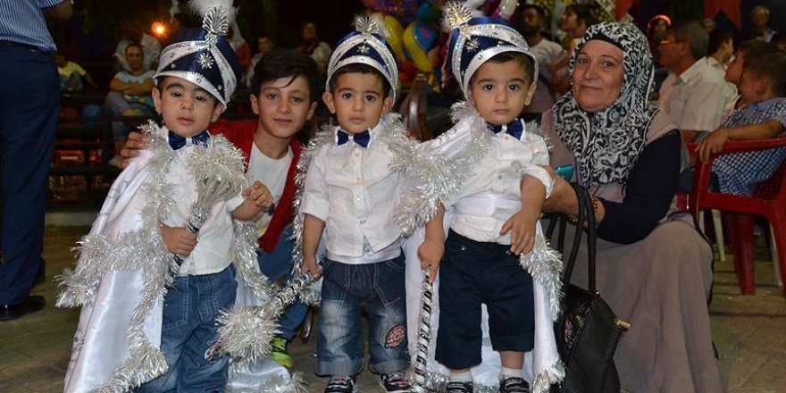 Cumhurbaşkanı'nın ismini taşıyan üçüzler sünnet oldu