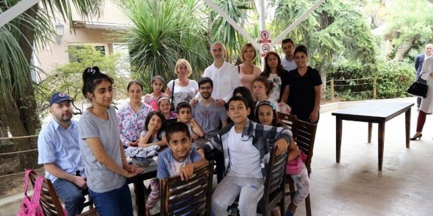 Engelli çocukların Darıca gezileri sürüyor