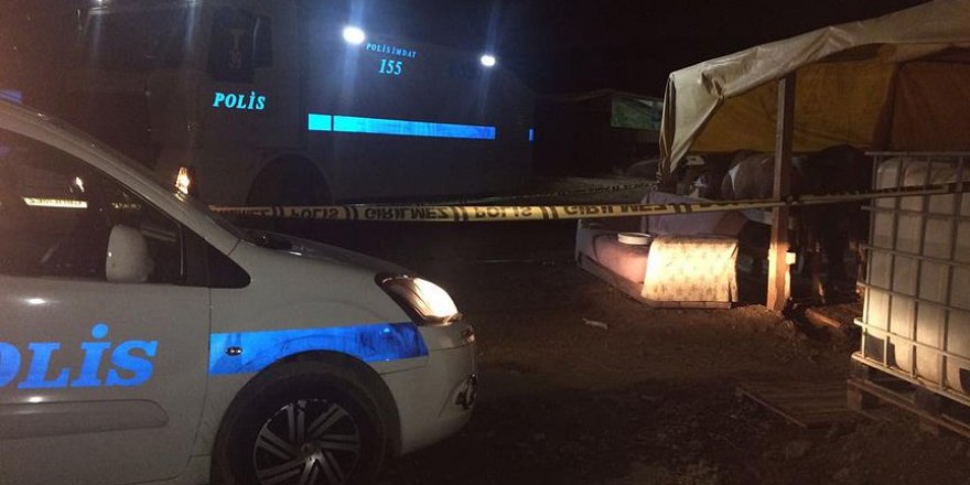 İzmir'de silahlı kavga: 3 ölü