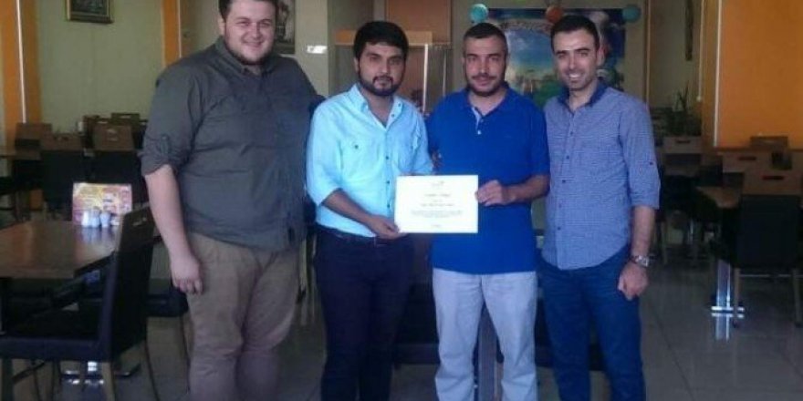 AK Parti Eskişehir Gençlik Kollarından esnafa teşekkür ziyaretleri