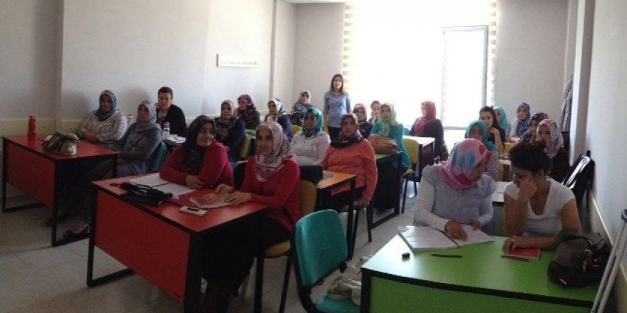 İlçelerde Kadın ve Gençlik Merkezleri talep görüyor