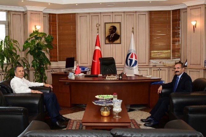 Vali Ali Yerlikaya’dan Rektör Gür’e ziyaret