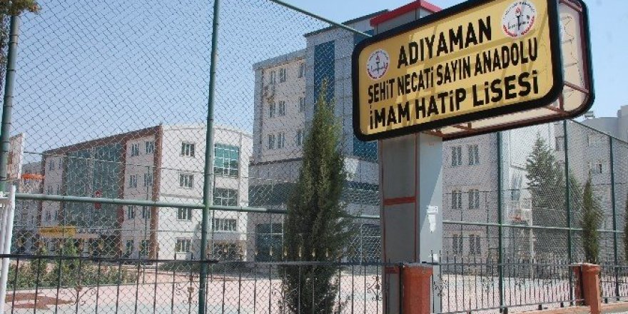 Adıyaman’da FETÖ’nün okullarına şehitlerin ismi verildi