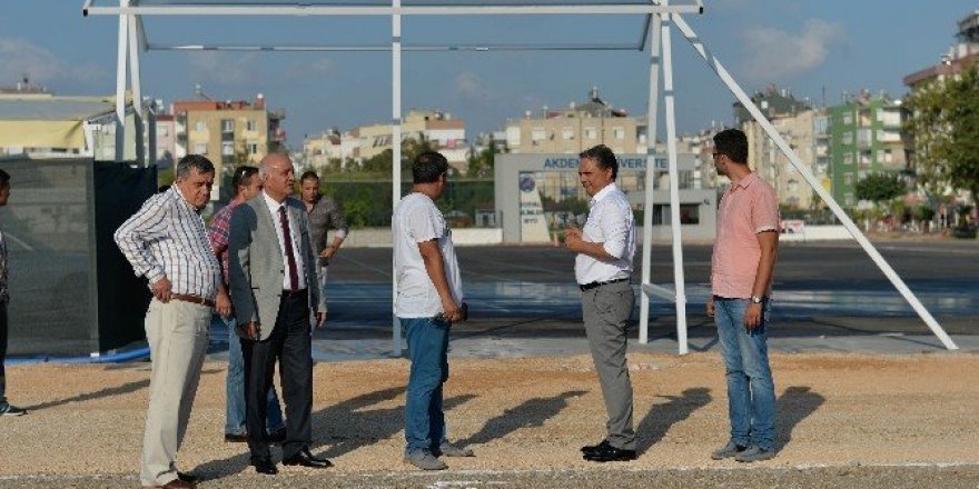 Başkan Uysal, kurban satış yerlerini inceledi