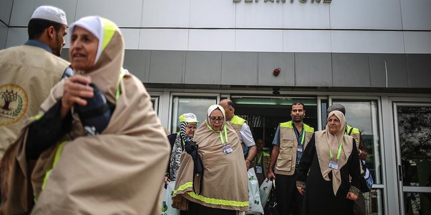 Gazze'den ilk hacı kafilesi yola çıktı