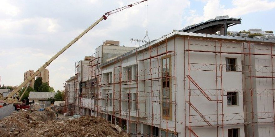 Çankaya’dan üniversite öğrencilerine tam destek