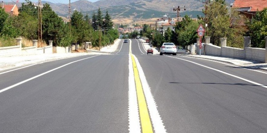Büyükşehir Hüyük’te yol standartlarını yükseltti