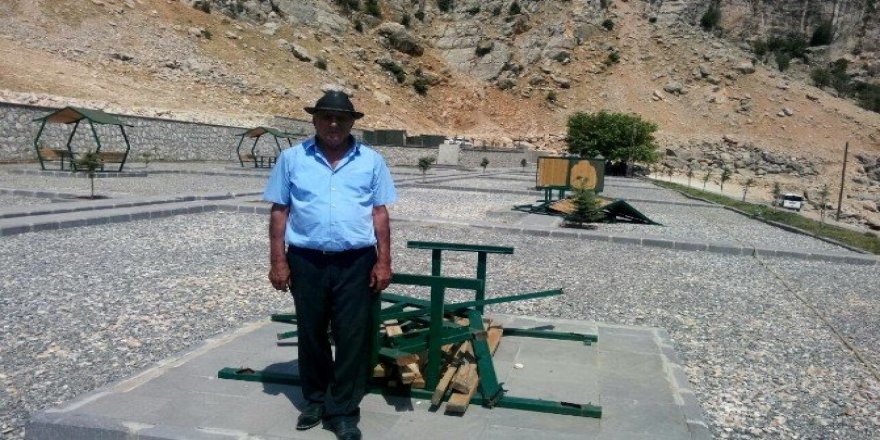 Mesire alanına zarar verdiler