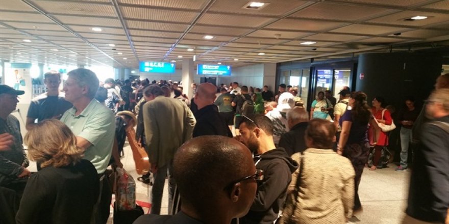 Frankfurt havalimanı güvenlik nedeni ile boşaltıldı