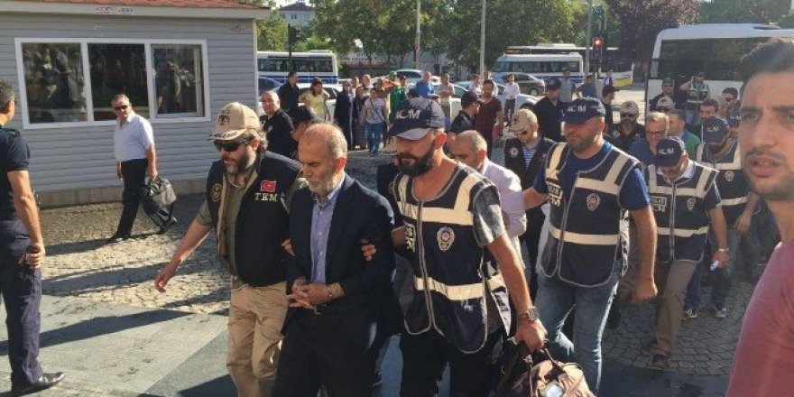 Bursa Eski Valisi Harput’un üzerinden çıkan Arapça notu Fetullah Gülen yazmış