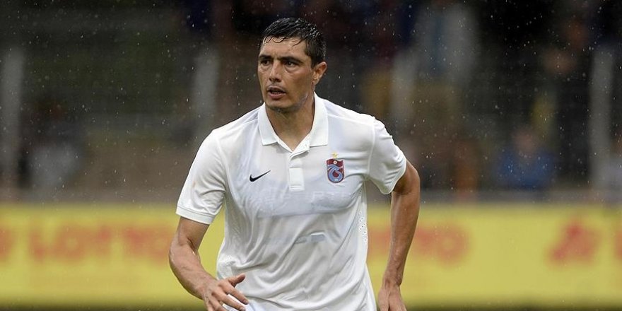 Trabzonspor Cardozo'yu borsaya bildirdi