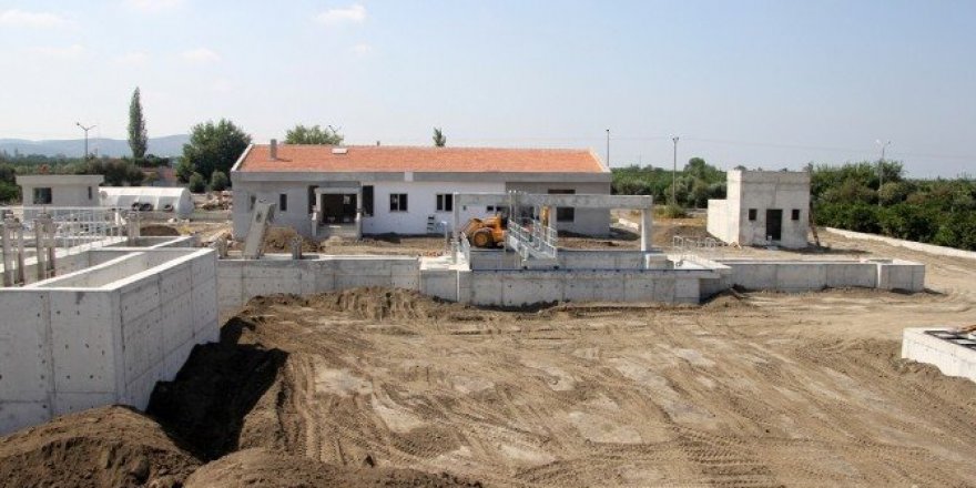 Erzin atıksu arıtma tesisi yapım çalışması sürüyor