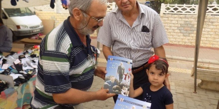Pazar arabasıyla köy köy dolaştı 5 bin kitap dağıttı