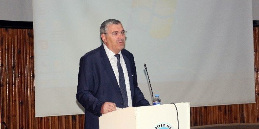 Ağrı'da öğretmen adaylarına seminer