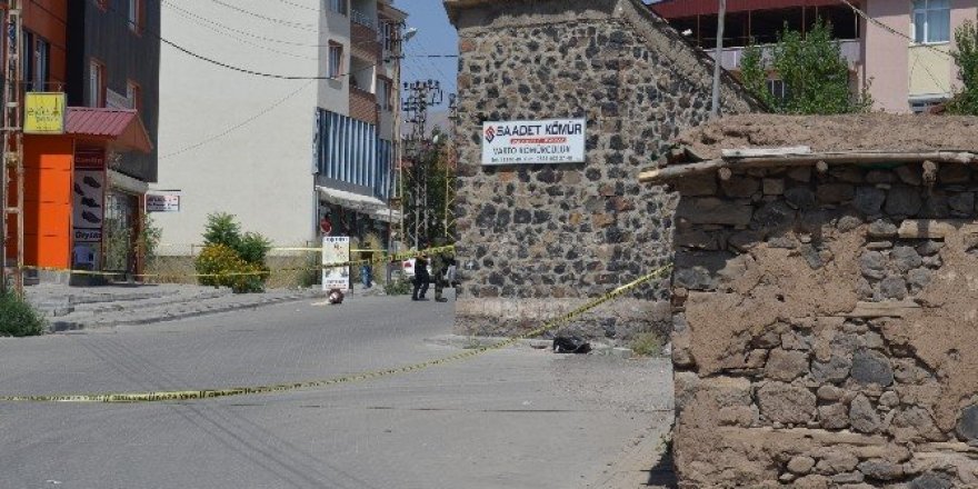 Varto’da şüpheli çanta alarmı