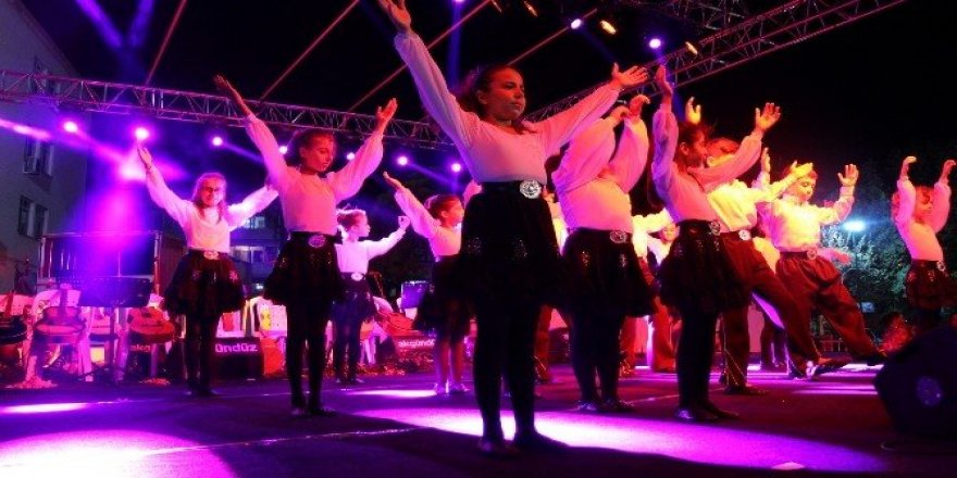 Sökeli çocuklar 30 Ağustos coşkusunu yaşattı