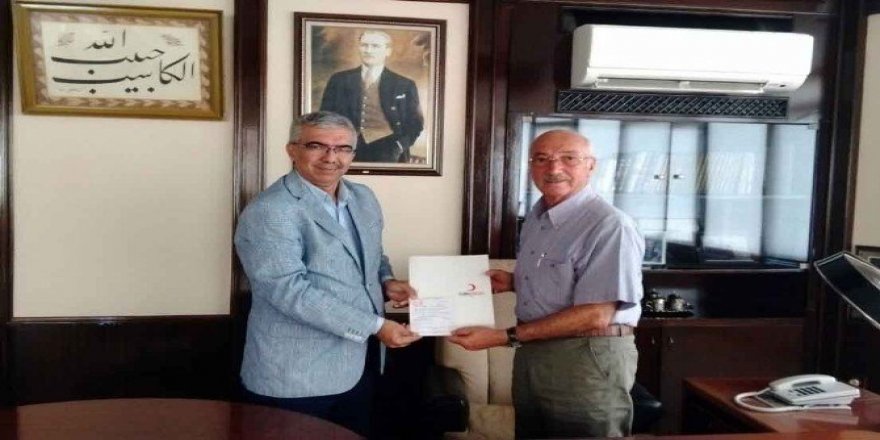 “Altın madalyalı” bağışçıdan Kızılay’a 10 kurban