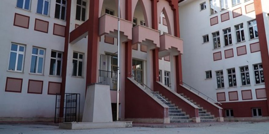 Lisansı iade edilen okullar