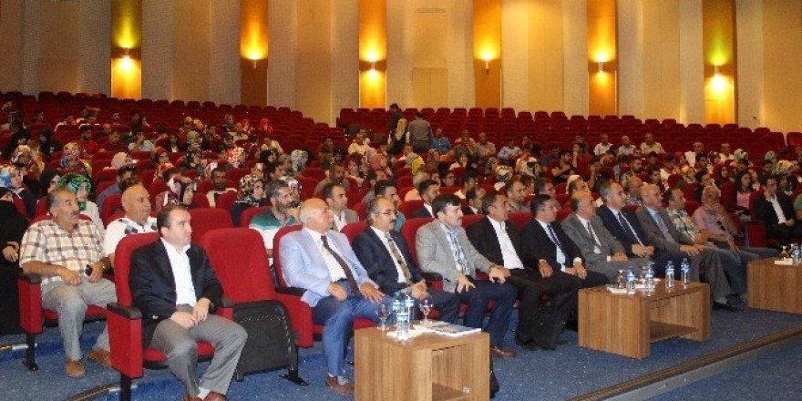 Yeni Anayasa ve Çalışma Hayatı Konferansı yapıldı