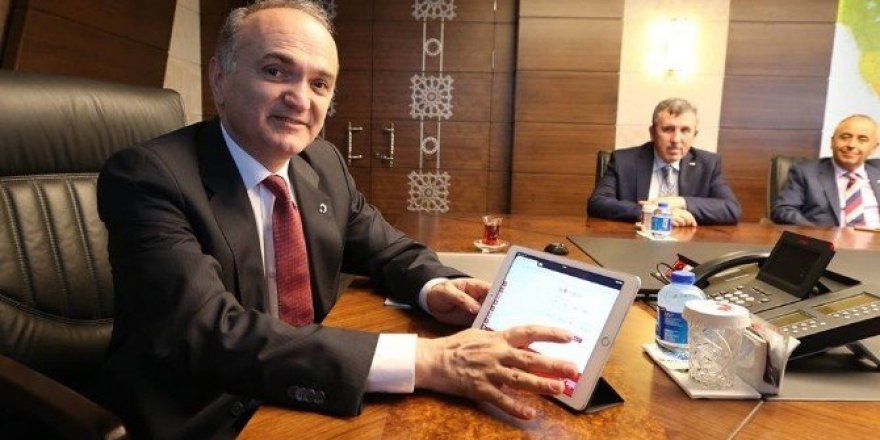 Bakan Özlü kurban vekaletini Kızılay’a verdi