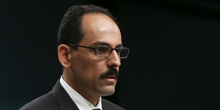 İbrahim Kalın'dan 15 Temmuz şehitleri için türkü