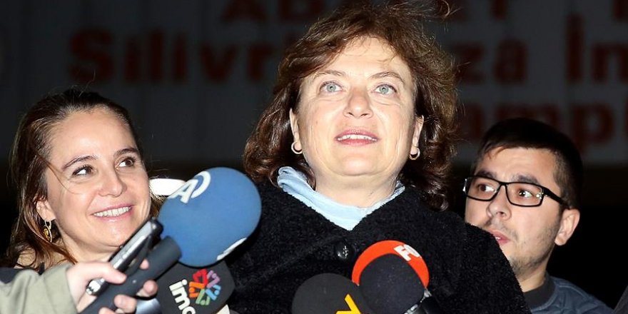 Can Dündar'ın eşine izin yok!