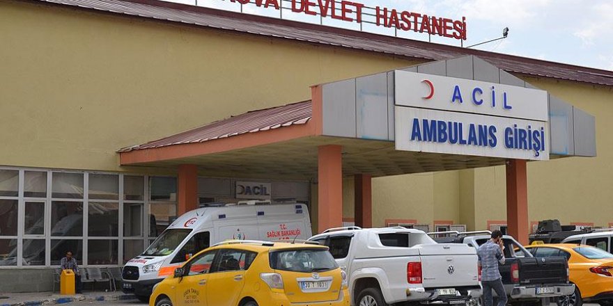 Hakkari'deki terör saldırısında yaralanan işçi hayatını kaybetti