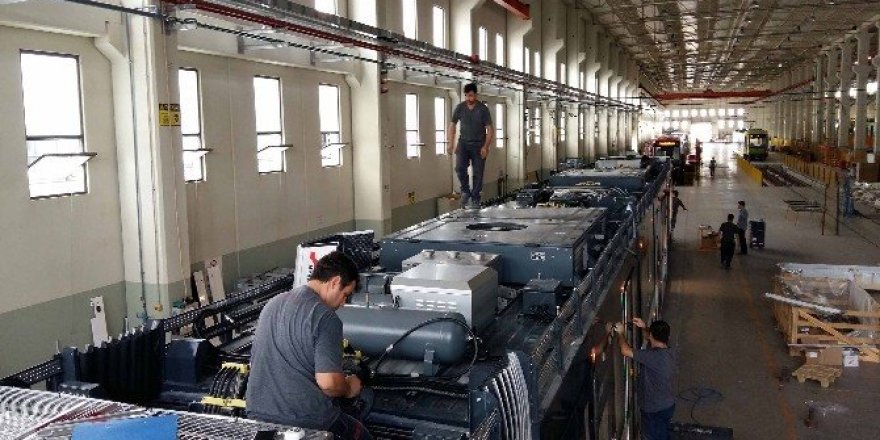 Akçaray tramvay vagonlarının ilki hazır