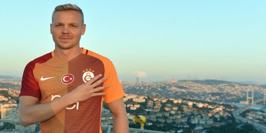 Galatasaray'a yeni transferden kötü haber!