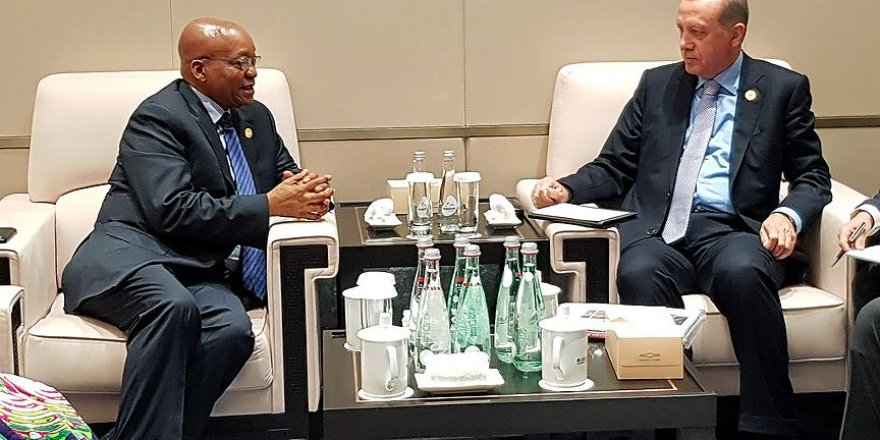 Erdoğan, Zuma ile bir araya geldi
