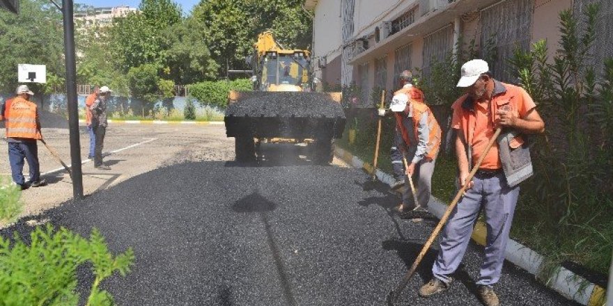 Diyarbakır’da 19 okulun bahçesi asfaltlandı