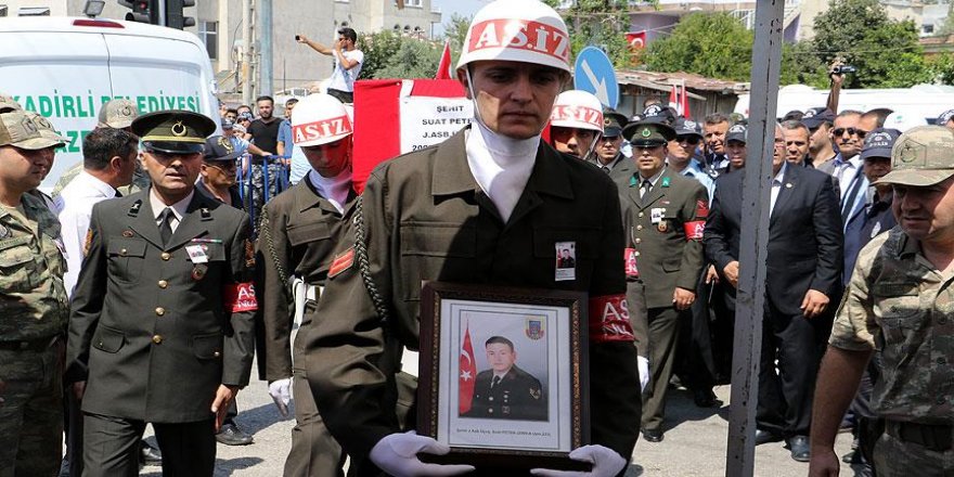Şehitlerimizi uğurluyoruz