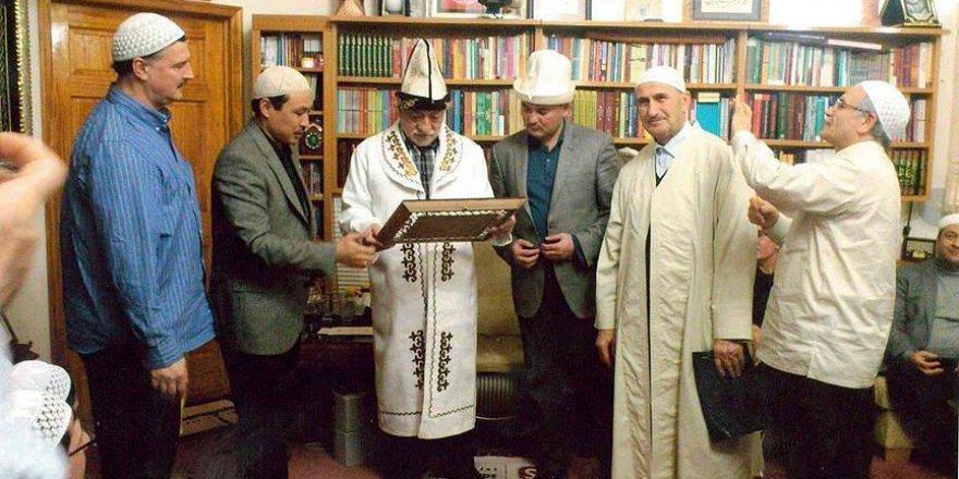 FETÖ'nün 'fotoğraf albümü' ele geçirildi