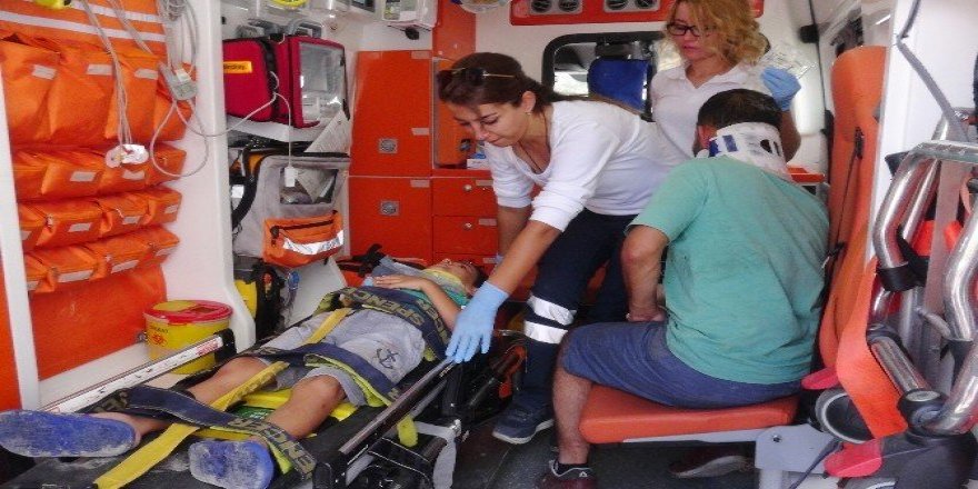 Aksaray’da otomobil TIR’a arkadan çarptı: 5 yaralı