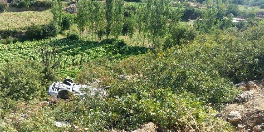 Otomobil takla attı: 4 yaralı