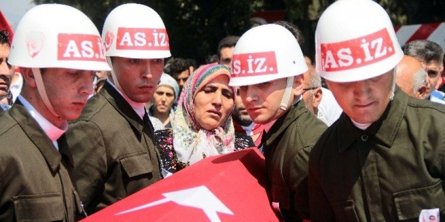 Suriye’de şehit düşen uzman çavuş toprağa verildi