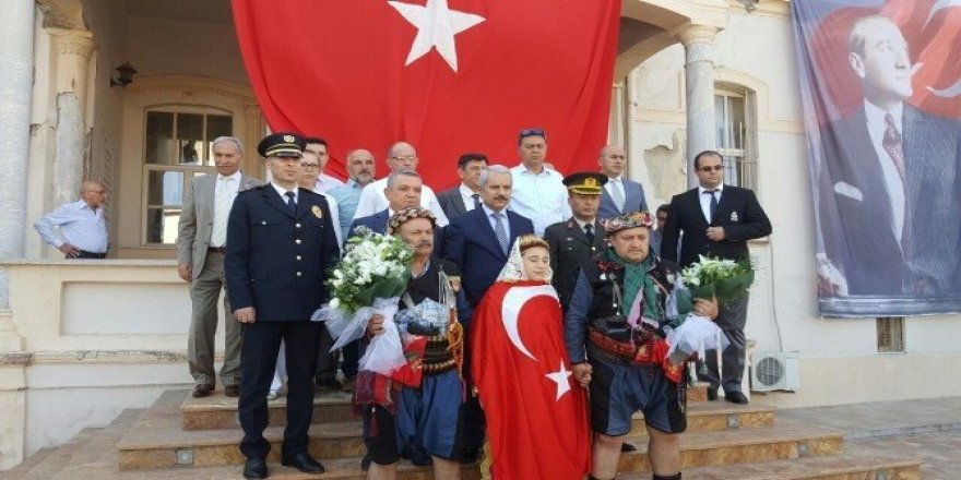 Kuşadası’nda kurtuluş coşkusu